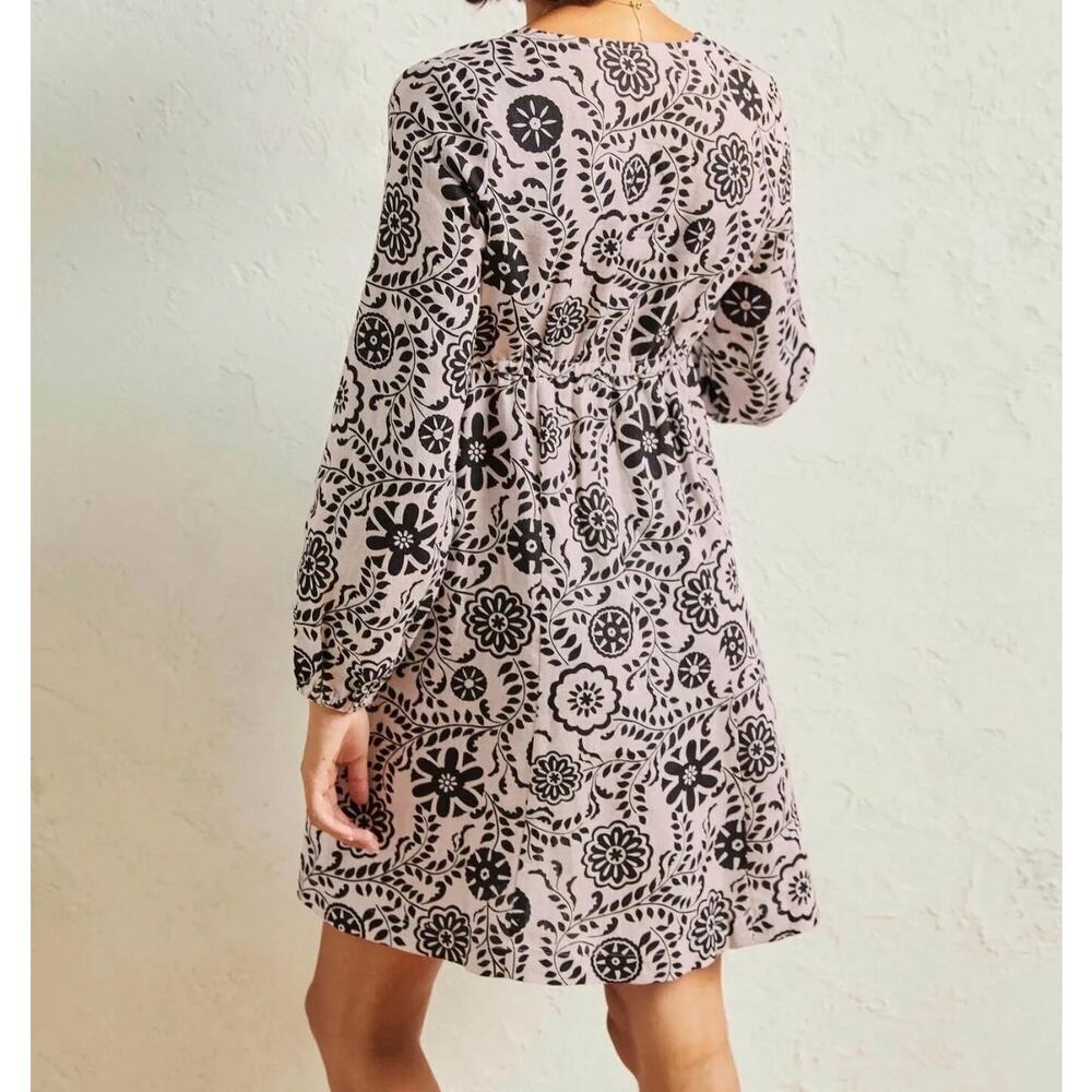 NWOT Boden 100% Linen V-Neck Flippy Dress Black White Floral Size 8L - Picture 2 of 11
